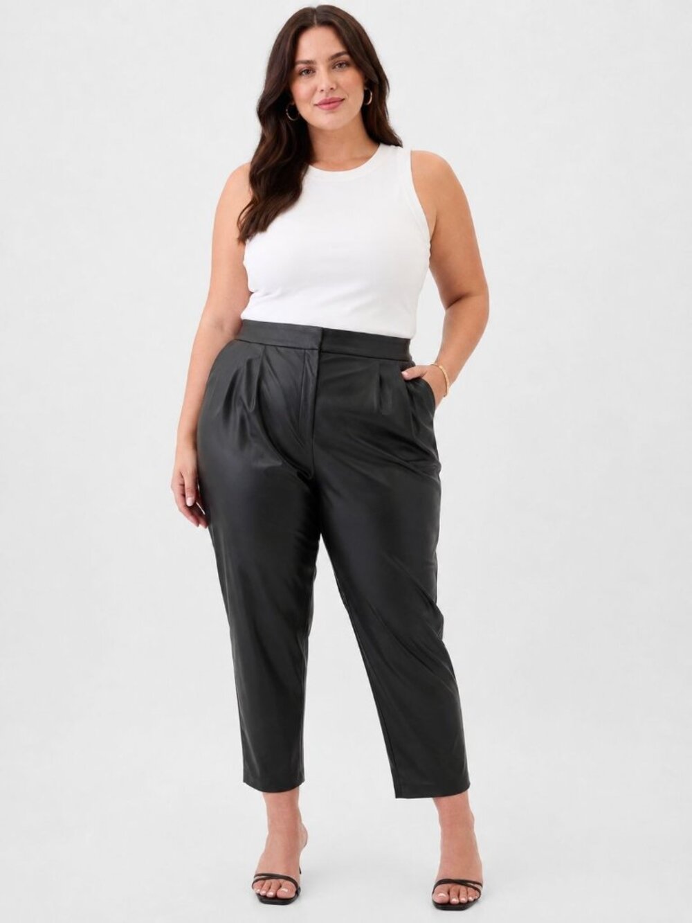 Express Pants Black Faux Leather Pleated Super High Rise Taper Crop Trouser 14R